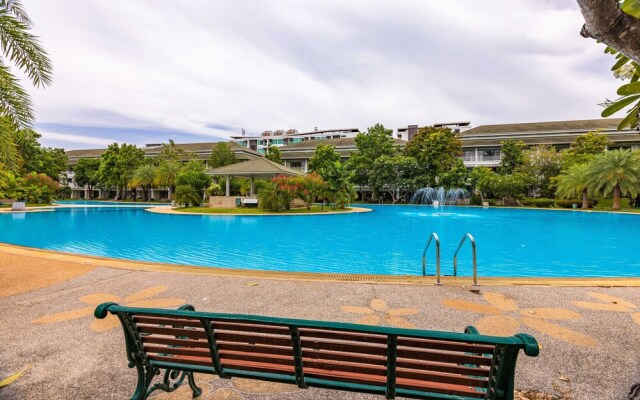 4 BR Townhouse in Great Location BSS