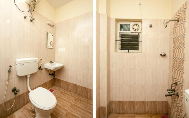 OYO 15701 River View Residency