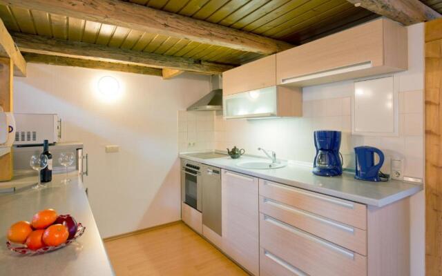 Axiom mit Altstadtflair - ABC273