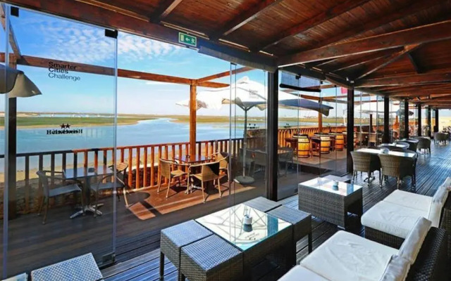 Ria Center Apartment - Right