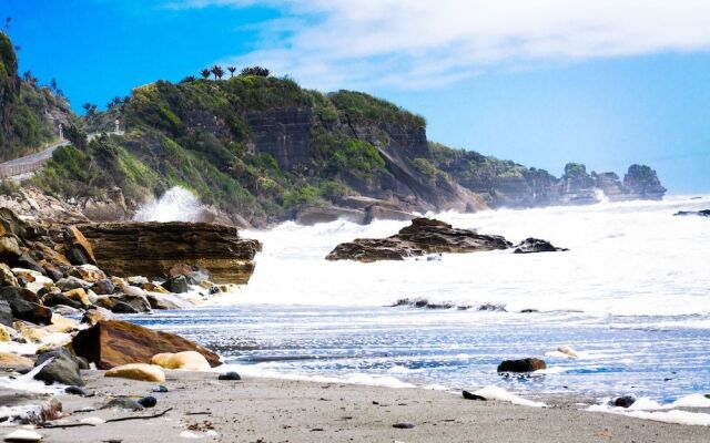 Punakaiki Beach Hostel