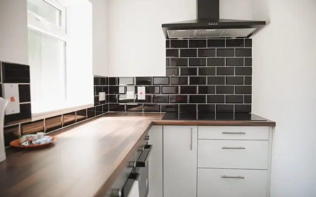 Room in Guest Room - Big Room in Leicester City