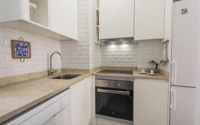 Cozy Flat in the Heart of Alfama