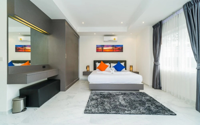 Luxury Pool Villa 54