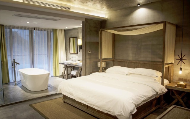 Yangshuo Qixin Inn – Guest Rooms – Guilin