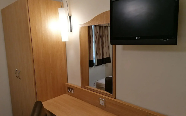 Queensgate Hotel