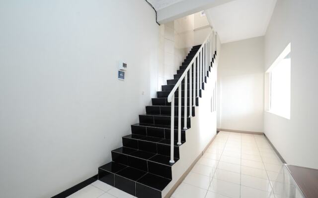 Airy Eco Miroto Seteran Serut Semarang