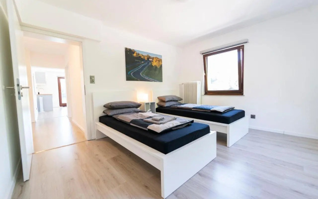 North Loop Rooms
