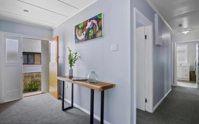 Bliss on Barratt - Blenheim Holiday Home