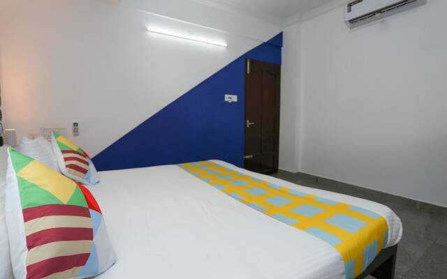 OYO 23654 Home Cozy 2BHK Aluva Metro Station