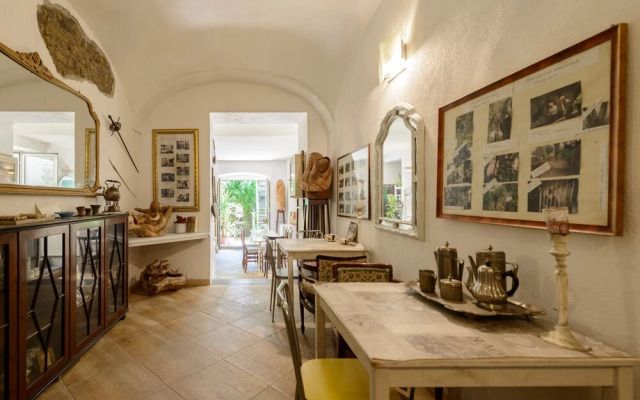 Tavernetta Giardino Segreto