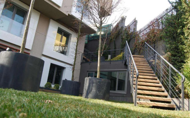 The City Suites