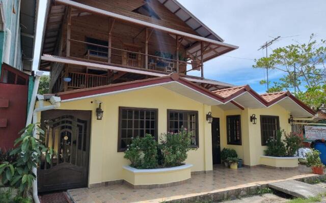 Hostal Bocas Tropical Paradise