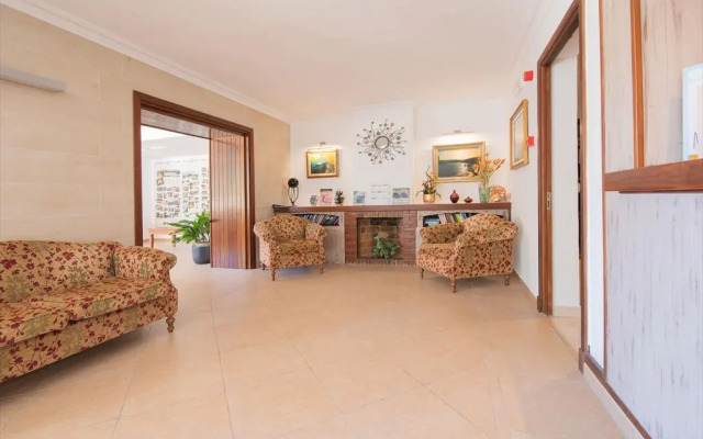 Hotel Playa Mondrago