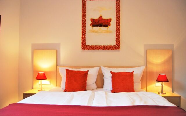SMARTY Airport Cologne Hotel