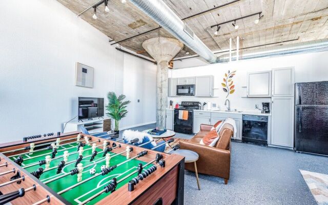 Stunning Architect Loft by Cozysuites