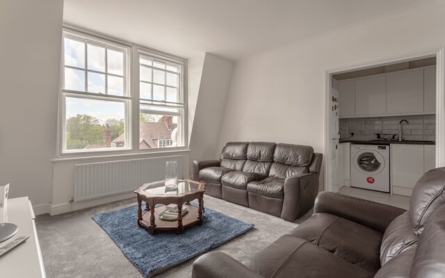 2 Bedroom Kilburn Flat