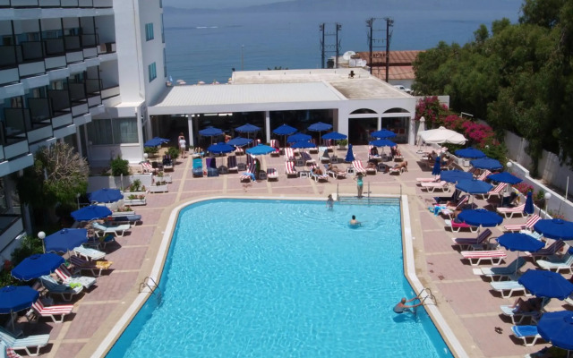 Belair Beach Hotel