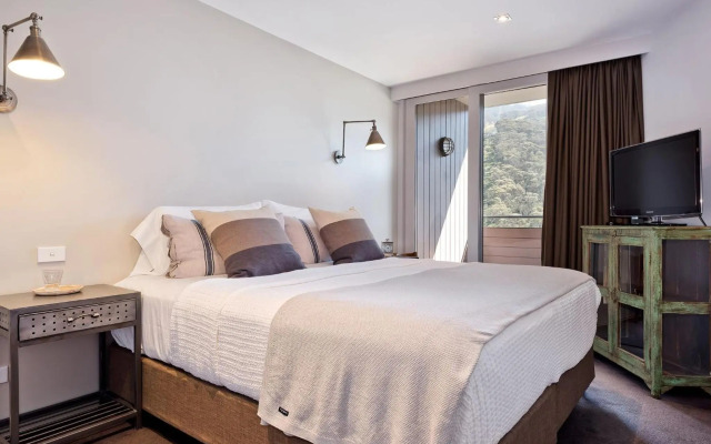 Big Nanook Squatters 32