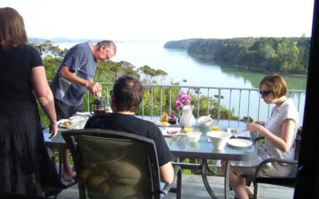 Pipiroa Bay Homestay