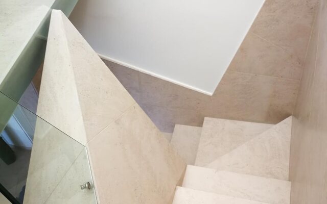 Lisbon Sky Apartment