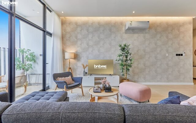 bnbmehomes-2BR near BLVD City & KAFD-16