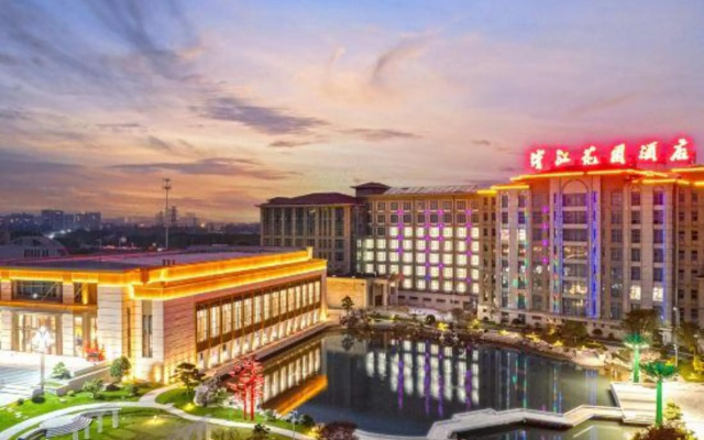 Riverside Hotel