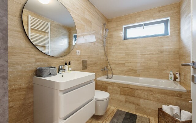 Vernescu Luxury Residence