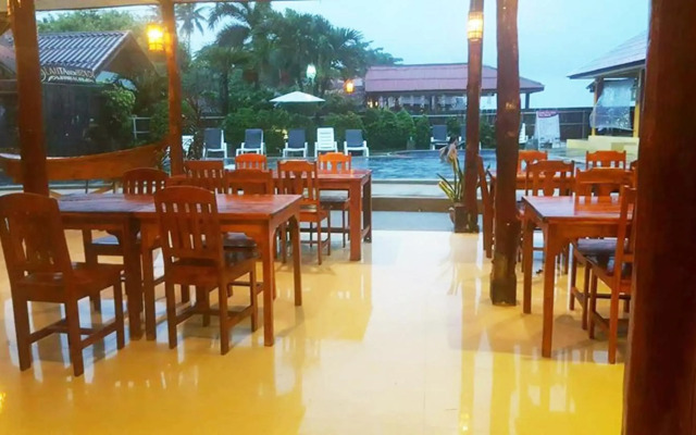 Lanta New Beach Bungalows