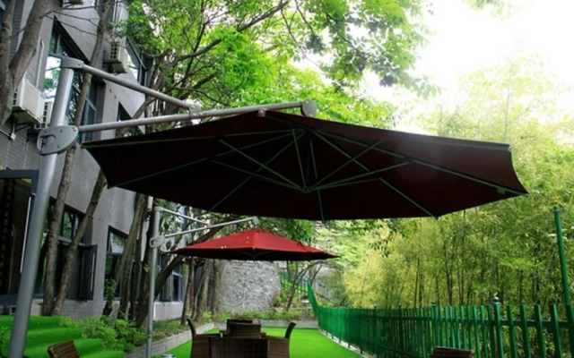 Wudangshan Dayue Hotel