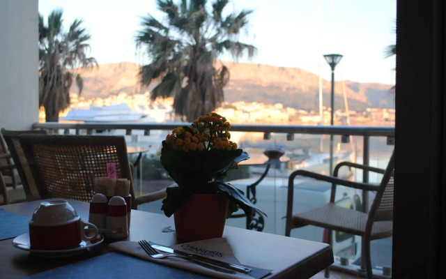 Chios Chandris Hotel