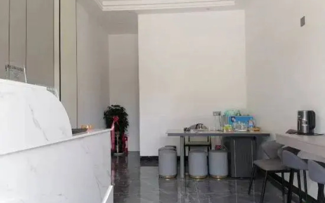 Changting Hongyuan Business Hotel