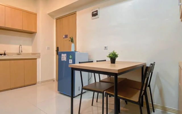 Cozy And Minimalist 1Br With Working Room Meikarta Apartment – Guest Rooms – Cibatu