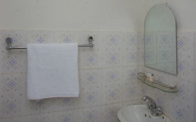 OYO 276 White Orchid Resort