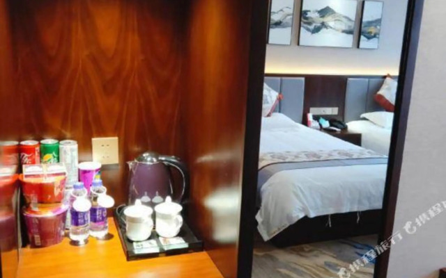 Waterfront Garden Hotel