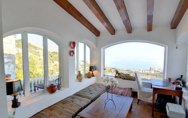 Zen House with Amazing View