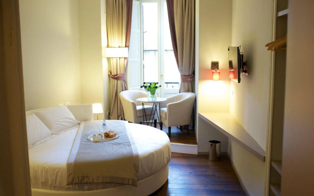 Piazza Farnese Luxury Suites