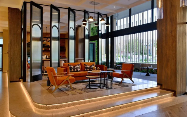 Courtyard Hotel Waterfall City