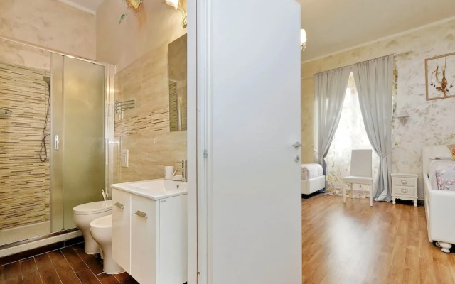 Chilling Hot Tub Suite