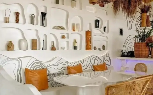 Manawari Beach Resort