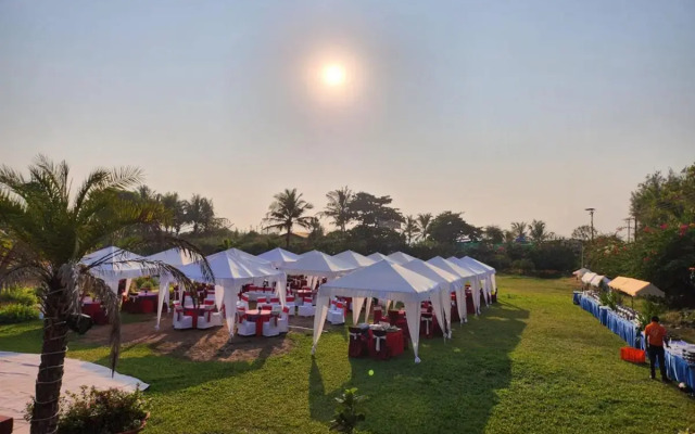 Paradise Village Beach Resort