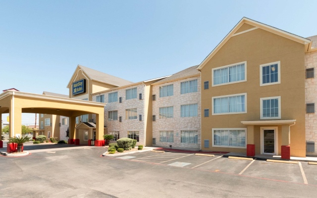 SureStay Plus by Best Western San Antonio Fort Sam Houston