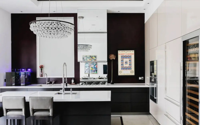 Priory Road by Onefinestay