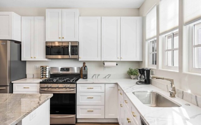 The Hudson #f2 4 Bedroom Townhouse