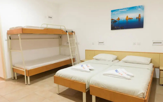 Hi Ein Gedi Hostel