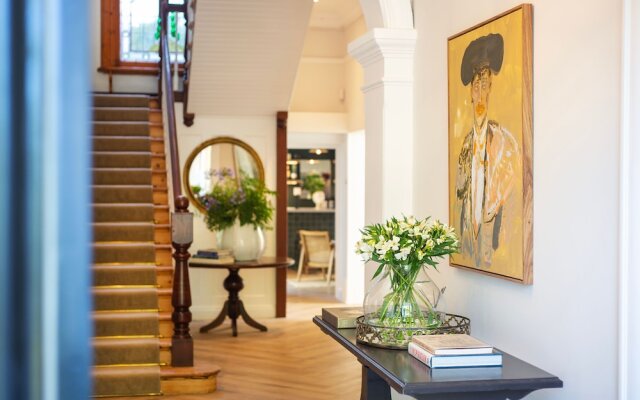 One Kensington Boutique Hotel