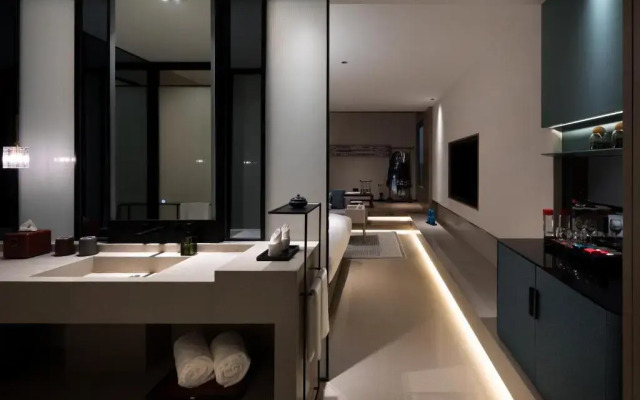 Qianzitong Hotel