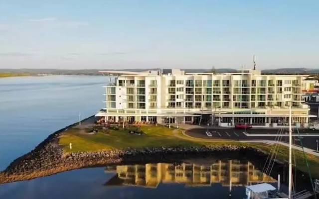 The Top Deck Retreat Ballina