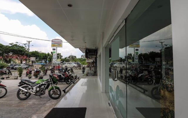 NIDA Rooms Sudirman 240 Marpoyan Damai at Sabrina 81 Hotel