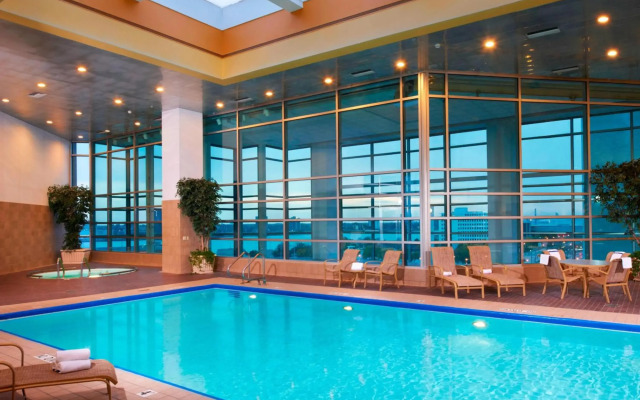 Courtyard By Marriott Detroit Downtown